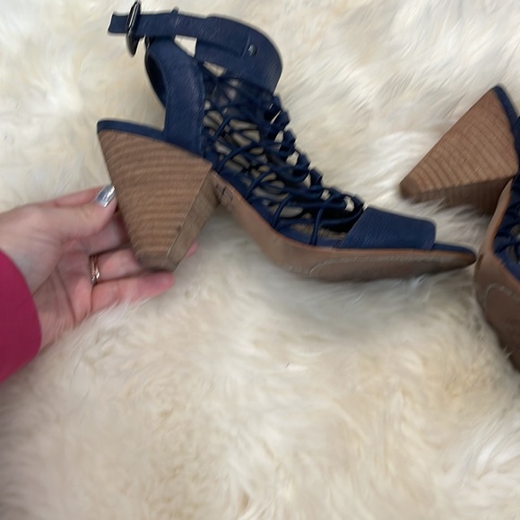 Vince Camuto Evel Caged Wooden Stacked Heel Sandal Navy Blue Size 7 - Picture 2 of 4